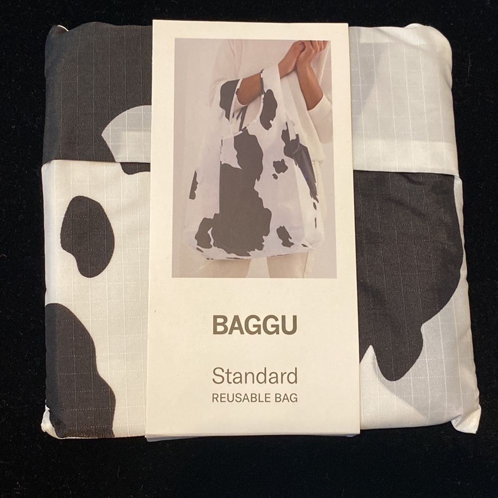 NWT BAGGU BLACK AND WHITE COW Standard Reusable Bag - Discontinued Pattern